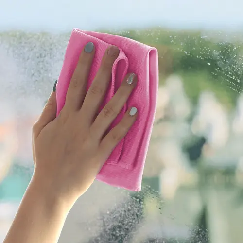 Quick’n Brite is the trusted leader in non-toxic cleaning products and earth-conscious cleaners.